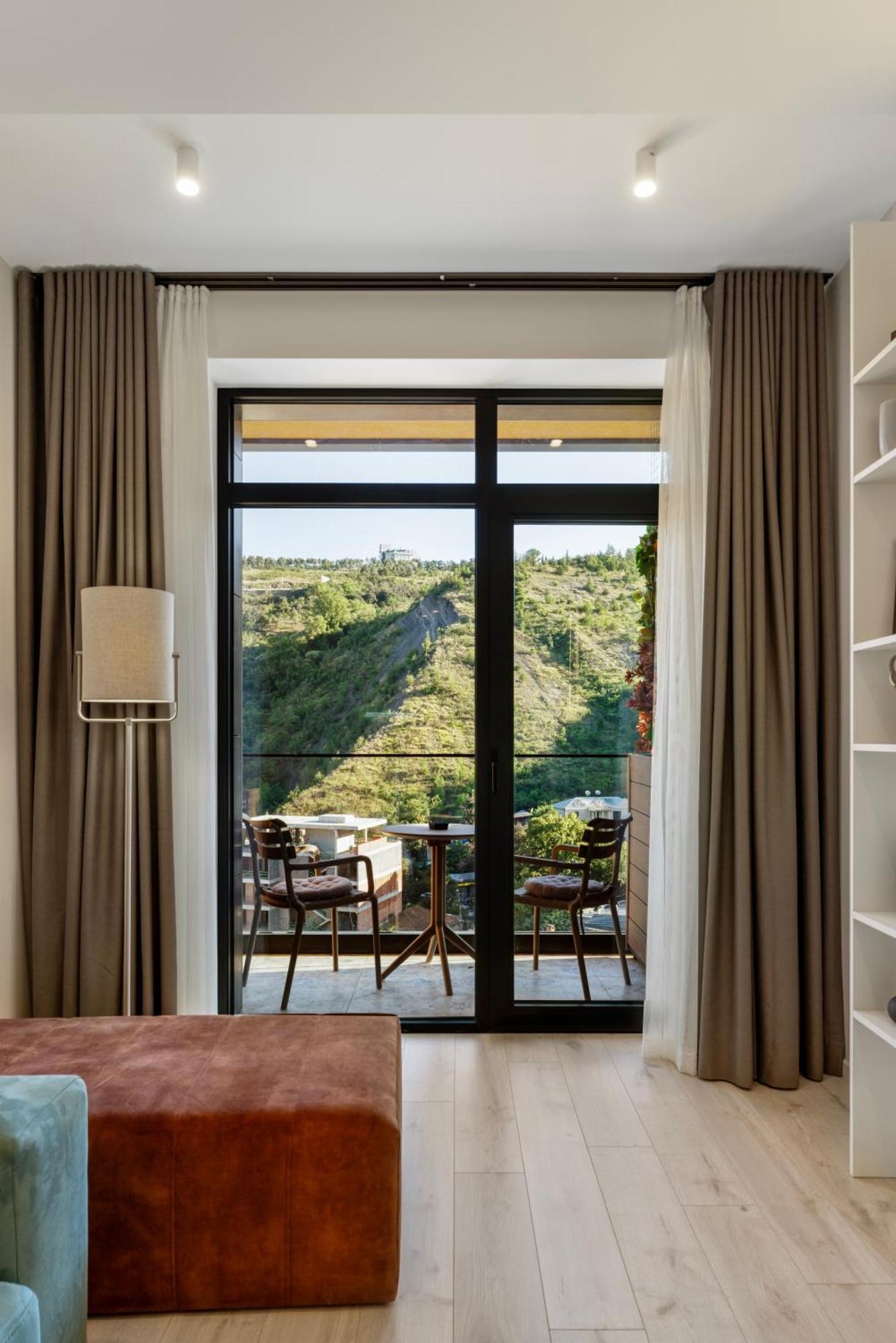 Solridge Aparthotel Τυφλίδα Εξωτερικό φωτογραφία